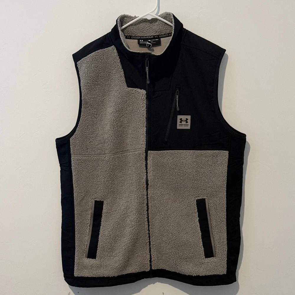 Under Armour Mission Boucle Black and Gray Sherpa Vest Size XXL